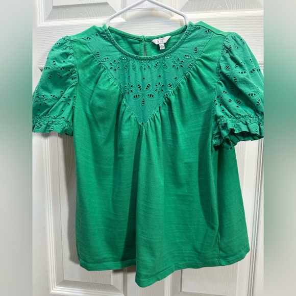 crown & ivy Tops - crown & ivy Emerald Green Eyelet Puff Sleeve Top
